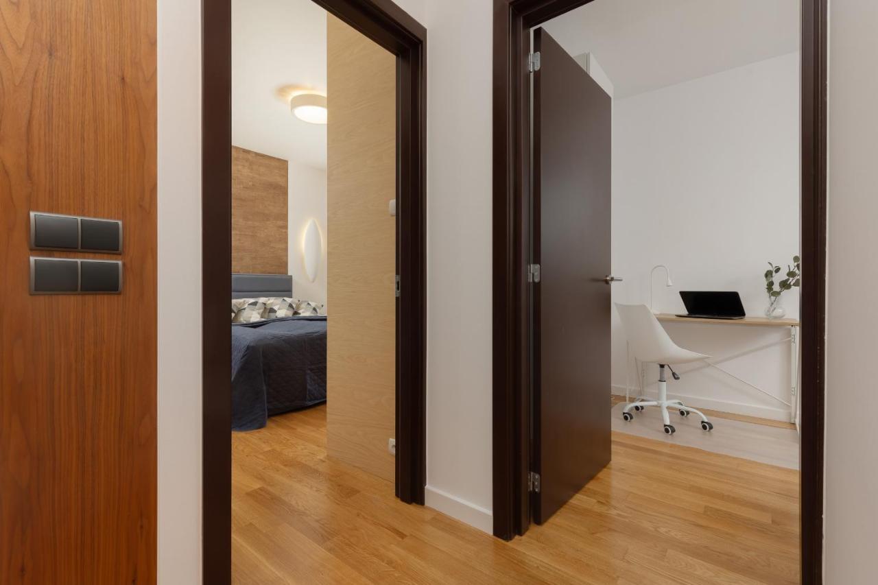 Old Mokotow Spacious Two-Bedroom Apartment By Noclegi Renters Warsaw Exterior photo