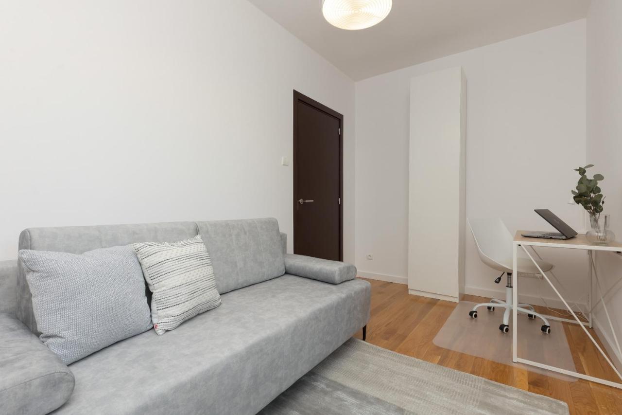 Old Mokotow Spacious Two-Bedroom Apartment By Noclegi Renters Warsaw Exterior photo