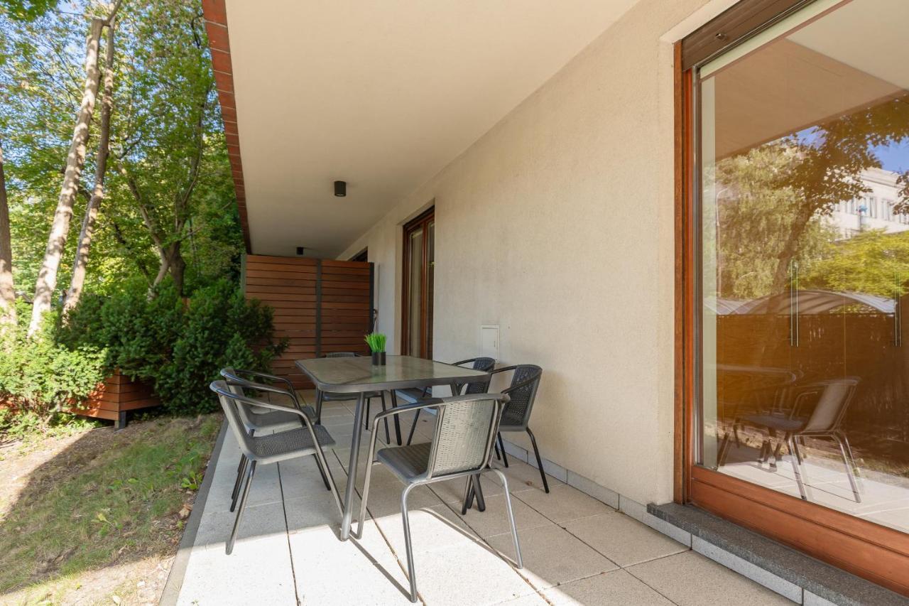 Old Mokotow Spacious Two-Bedroom Apartment By Noclegi Renters Warsaw Exterior photo